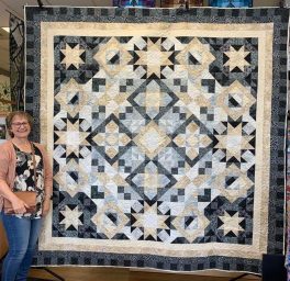 leslie-heppner-neutral-quilt