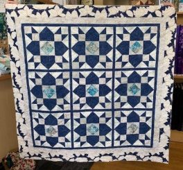 linda-anderson-blue-white-quilt