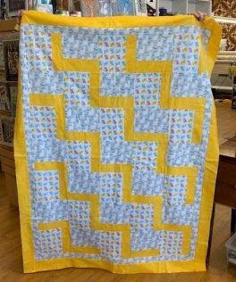 pat-salloway-yellow-and-blue-baby-quilt