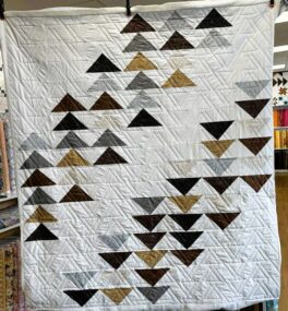 jan-manke-triangle-modern-in-nuetrals-2